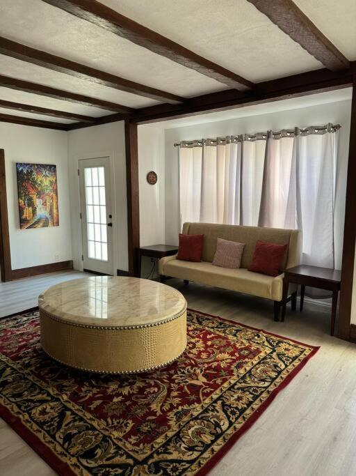 Holiday home Turn Of The Century Estate, Sauna Secluded Memphis
