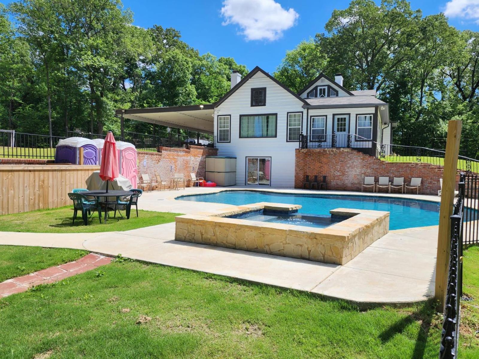Turn Of The Century Estate, Sauna Secluded Holiday home *